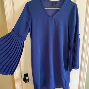 Tahari bell sleeve dress